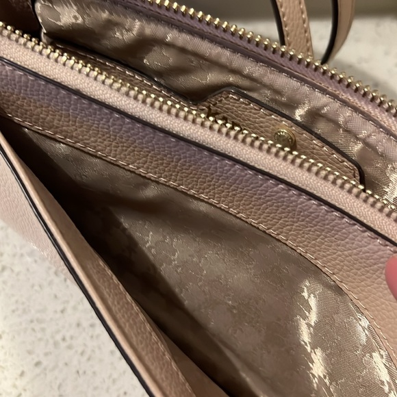 Karl Lagerfeld Paris - Avery Crossbody - Off-White - One Size - Picture 6 of 10